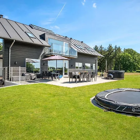 Holiday home Stunning In With Sauna