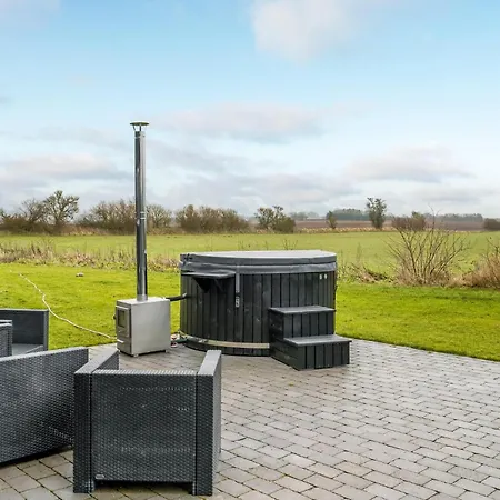 Holiday home Stunning In With Sauna Orsted (Midtjylland)